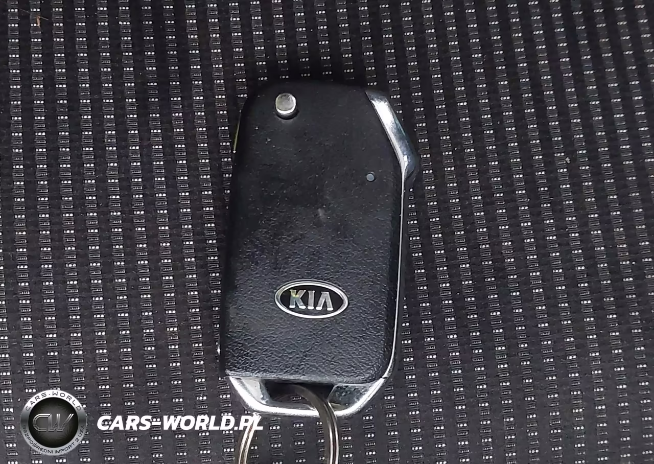 2019 Kia Forte Lxs VIN:3KPF24AD4KE036670 - 11