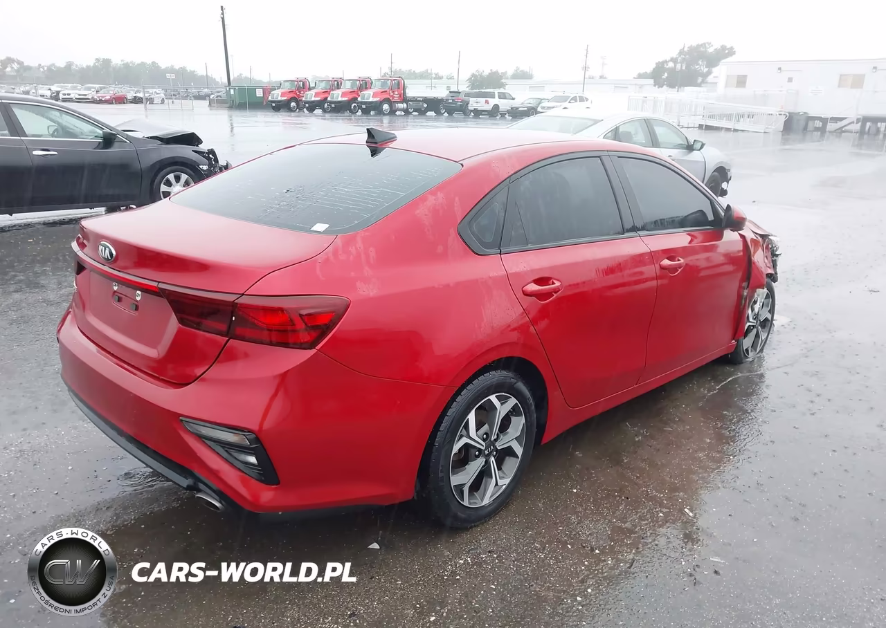 2019 Kia Forte Lxs VIN:3KPF24AD4KE036670 - 4