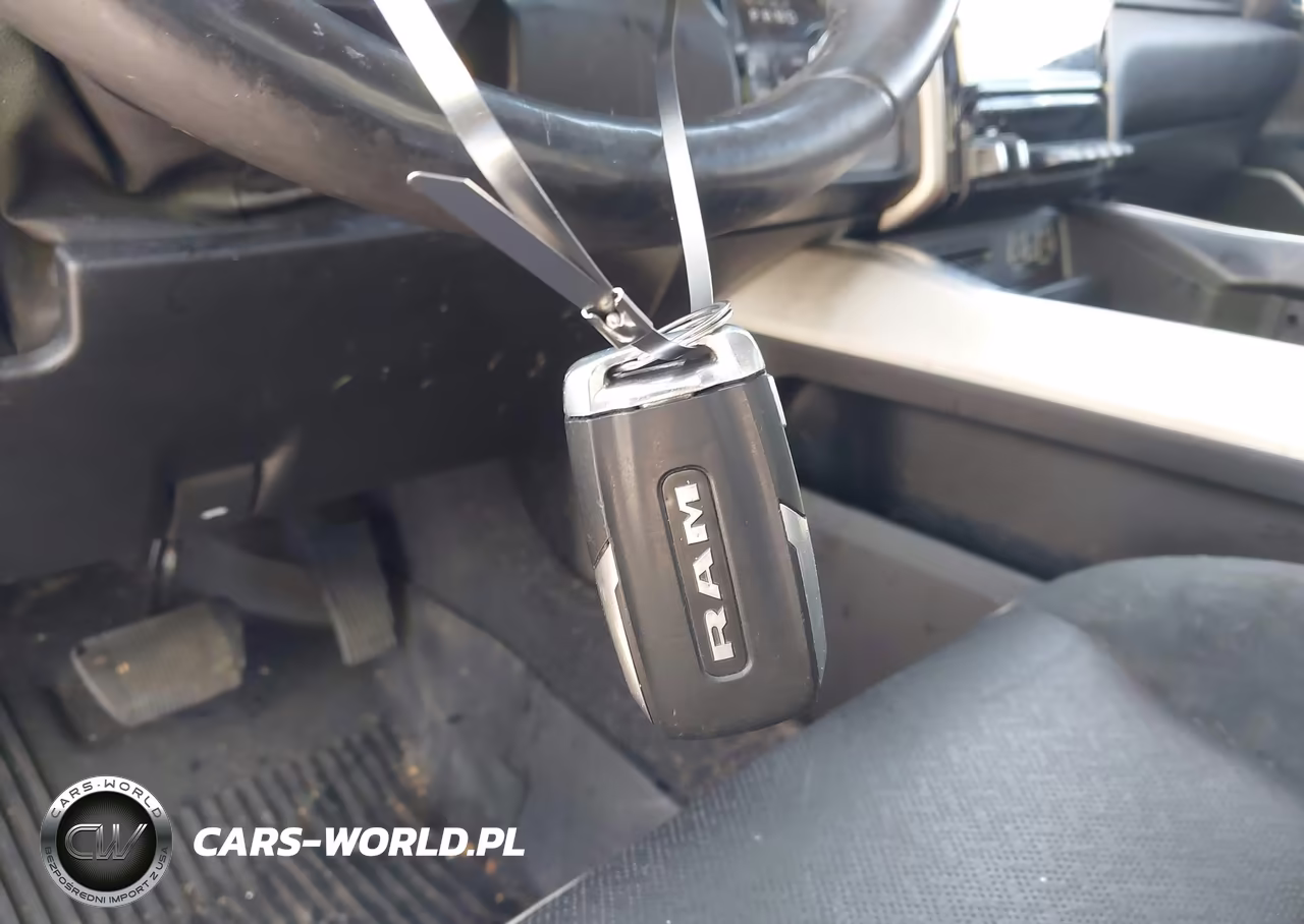 2019 Ram 1500 Laramie 4X4 6'4 Box VIN:1C6SRFRTXKN612962 - 11