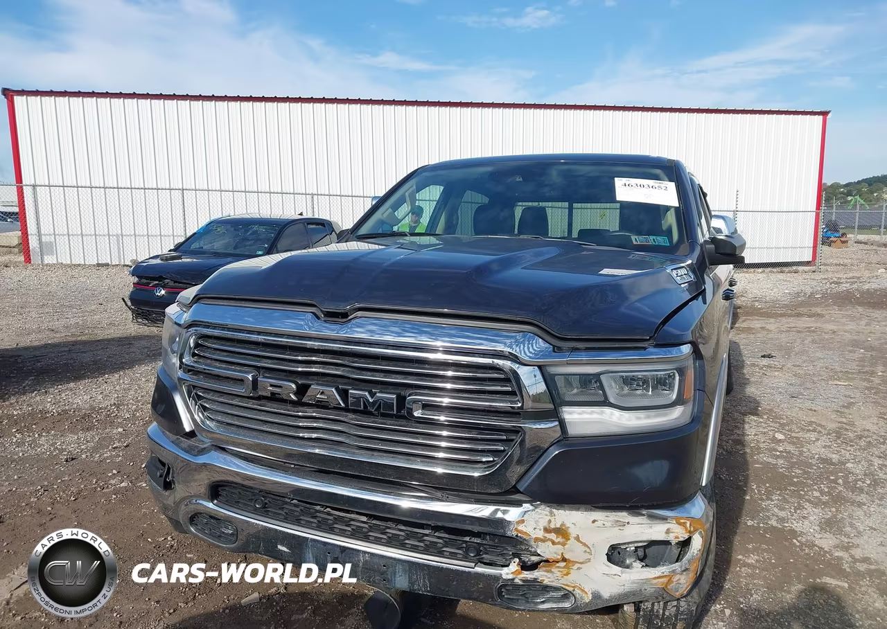 2019 Ram 1500 Laramie 4X4 6'4 Box VIN:1C6SRFRTXKN612962 - 13