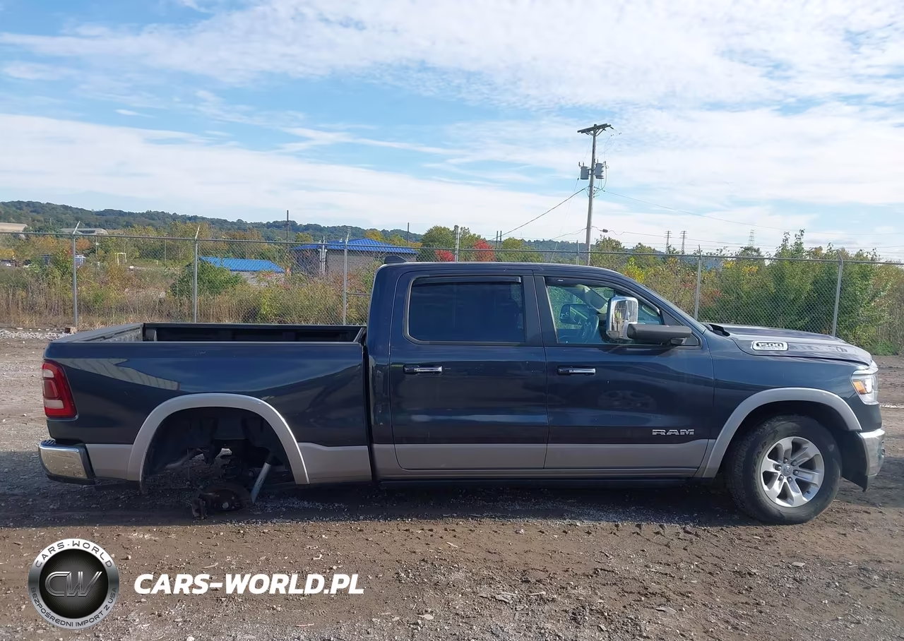 2019 Ram 1500 Laramie 4X4 6'4 Box VIN:1C6SRFRTXKN612962 - 14
