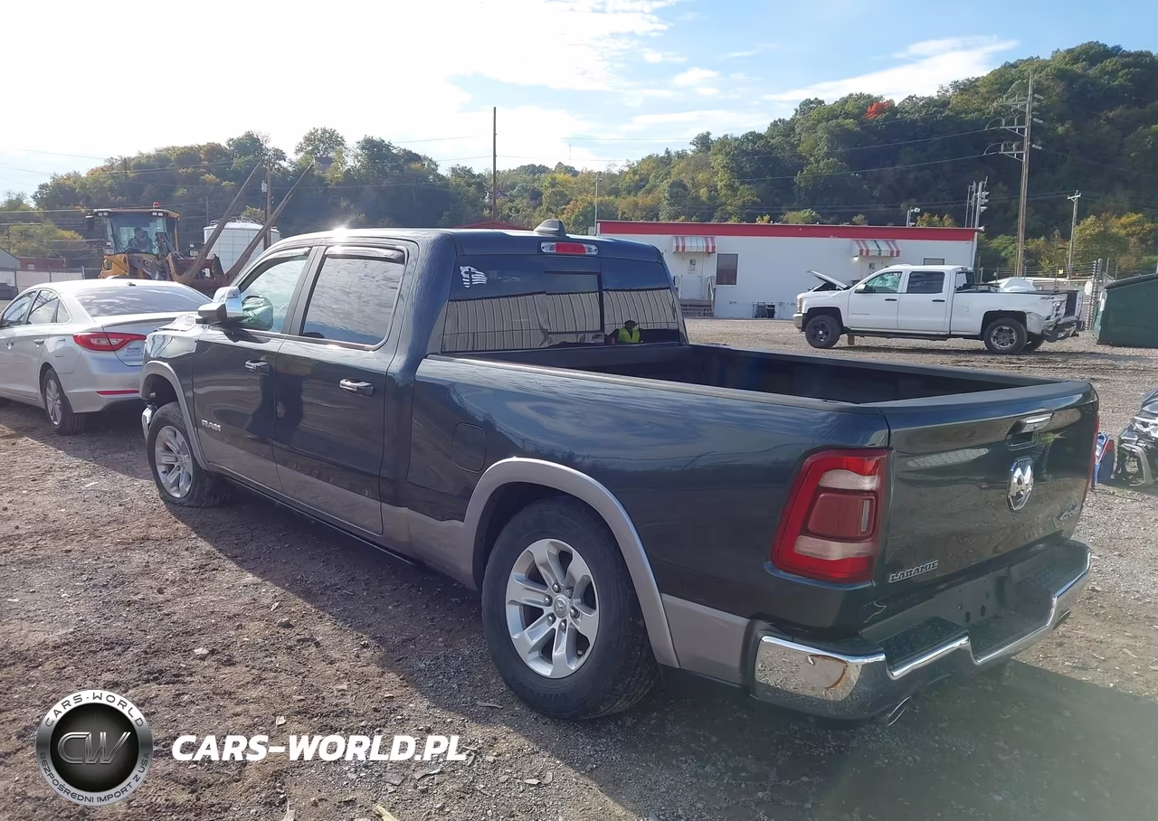2019 Ram 1500 Laramie 4X4 6'4 Box VIN:1C6SRFRTXKN612962 - 3