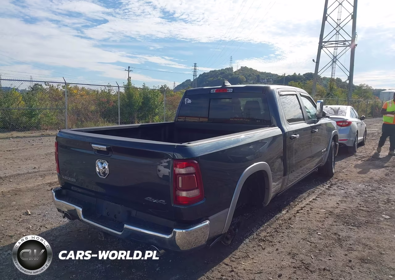 2019 Ram 1500 Laramie 4X4 6'4 Box VIN:1C6SRFRTXKN612962 - 4