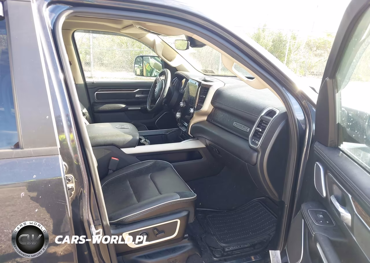 2019 Ram 1500 Laramie 4X4 6'4 Box VIN:1C6SRFRTXKN612962 - 5