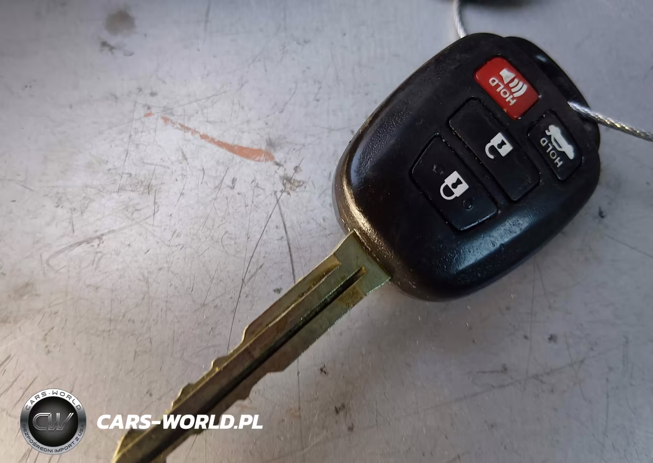 2018 Toyota Corolla Le VIN:2T1BURHE7JC123576 - 11