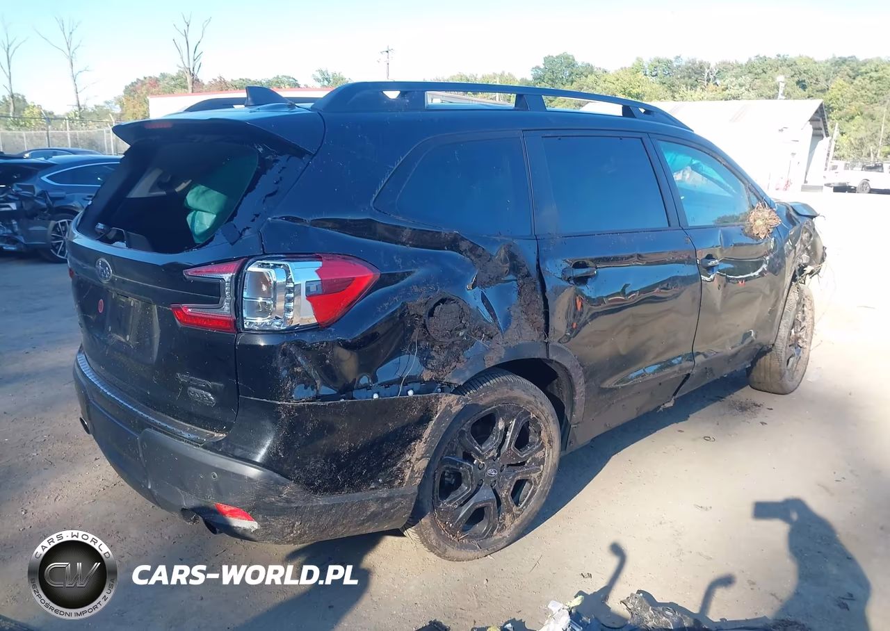 2025 Subaru Ascent Onyx Edition 7-Passenger VIN:4S4WMAFD1S3430387 - 4