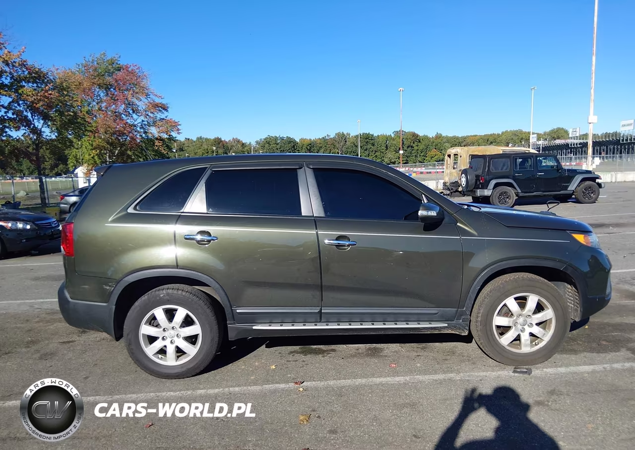 2012 Kia Sorento Lx VIN:5XYKT3A15CG294924 - 13