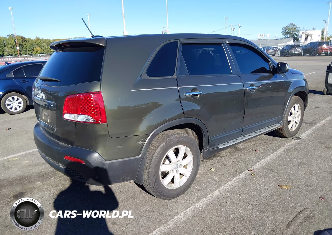 2012 Kia Sorento Lx VIN:5XYKT3A15CG294924 - 4