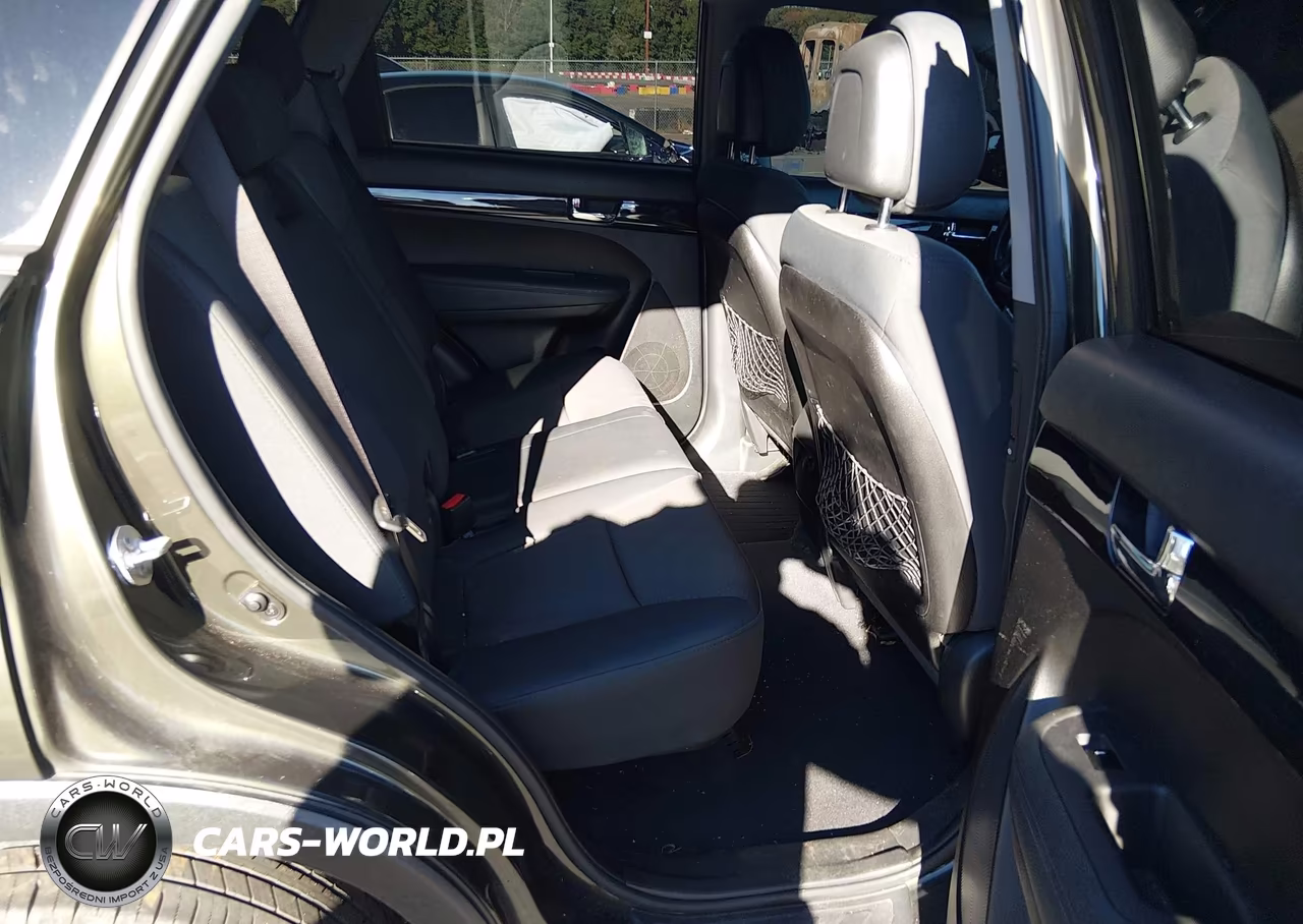 2012 Kia Sorento Lx VIN:5XYKT3A15CG294924 - 8
