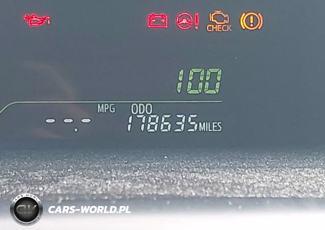 2013 Toyota Prius V Two VIN:JTDZN3EUXD3199312 - 15