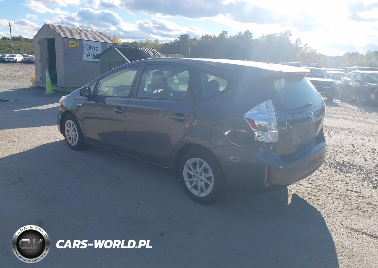 2013 Toyota Prius V Two VIN:JTDZN3EUXD3199312 - 3