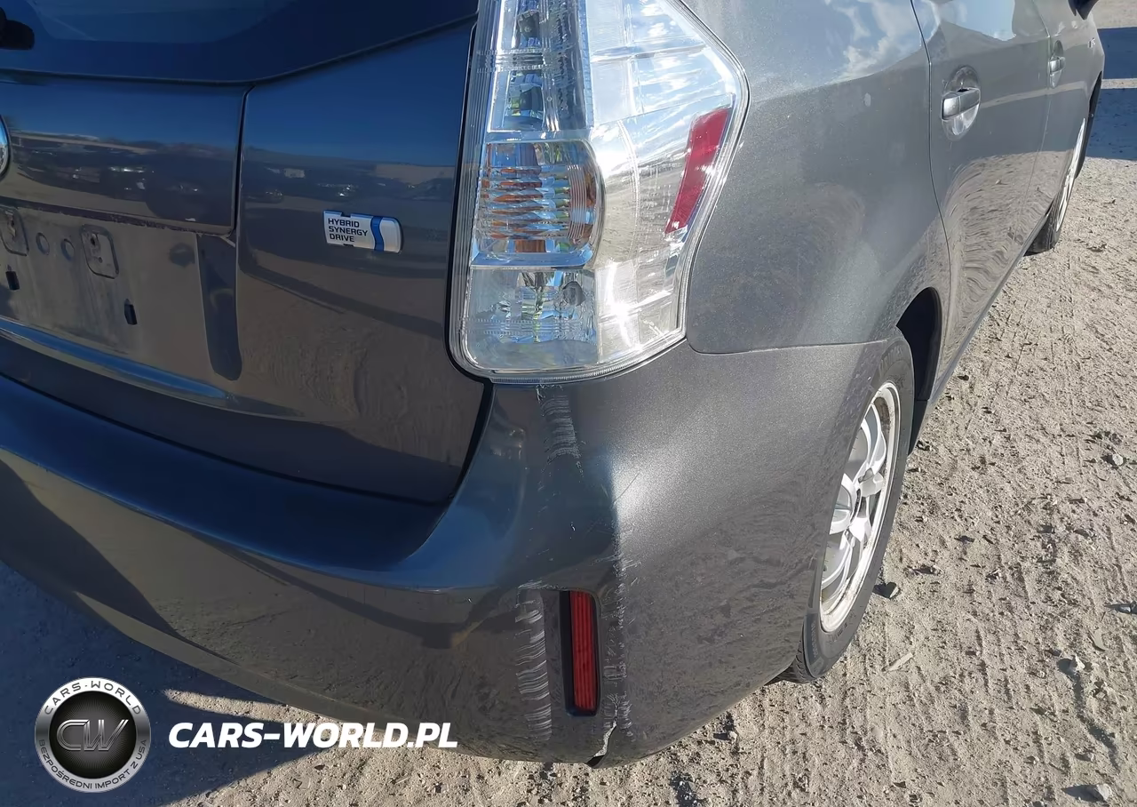 2013 Toyota Prius V Two VIN:JTDZN3EUXD3199312 - 6