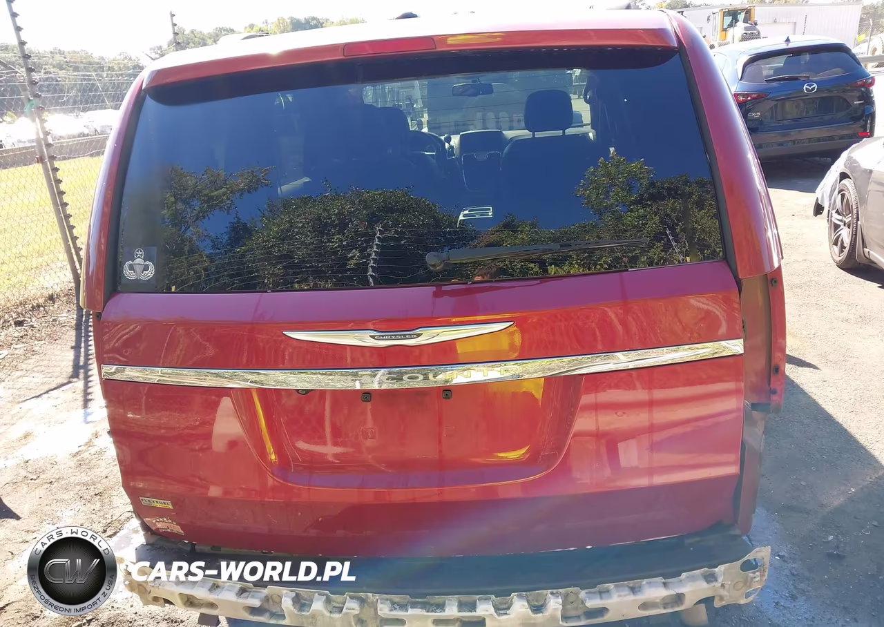 2014 Chrysler Town & Country Touring VIN:2C4RC1BG4ER221435 - 17