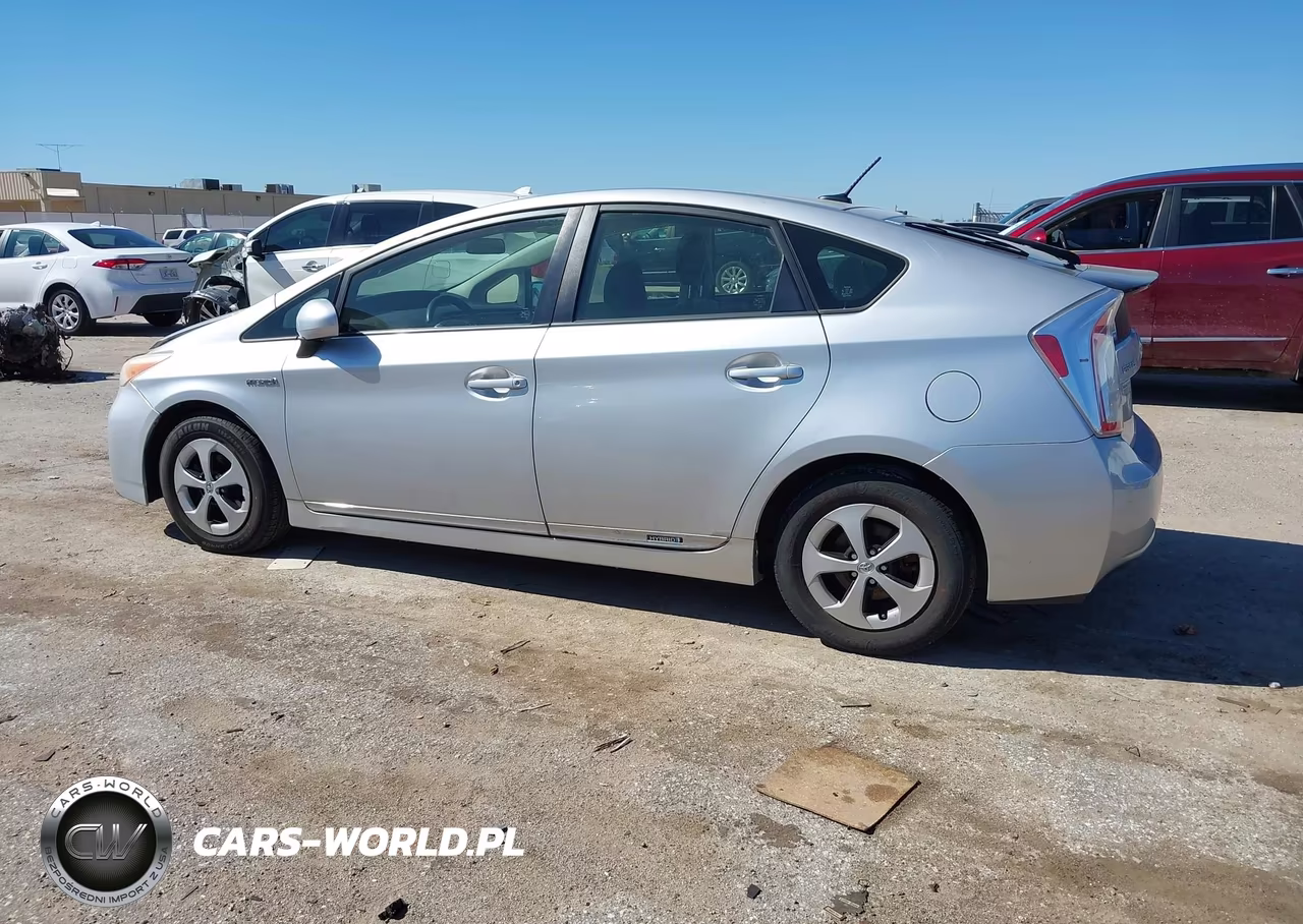 2012 Toyota Prius Three VIN:JTDKN3DU3C5520063 - 14