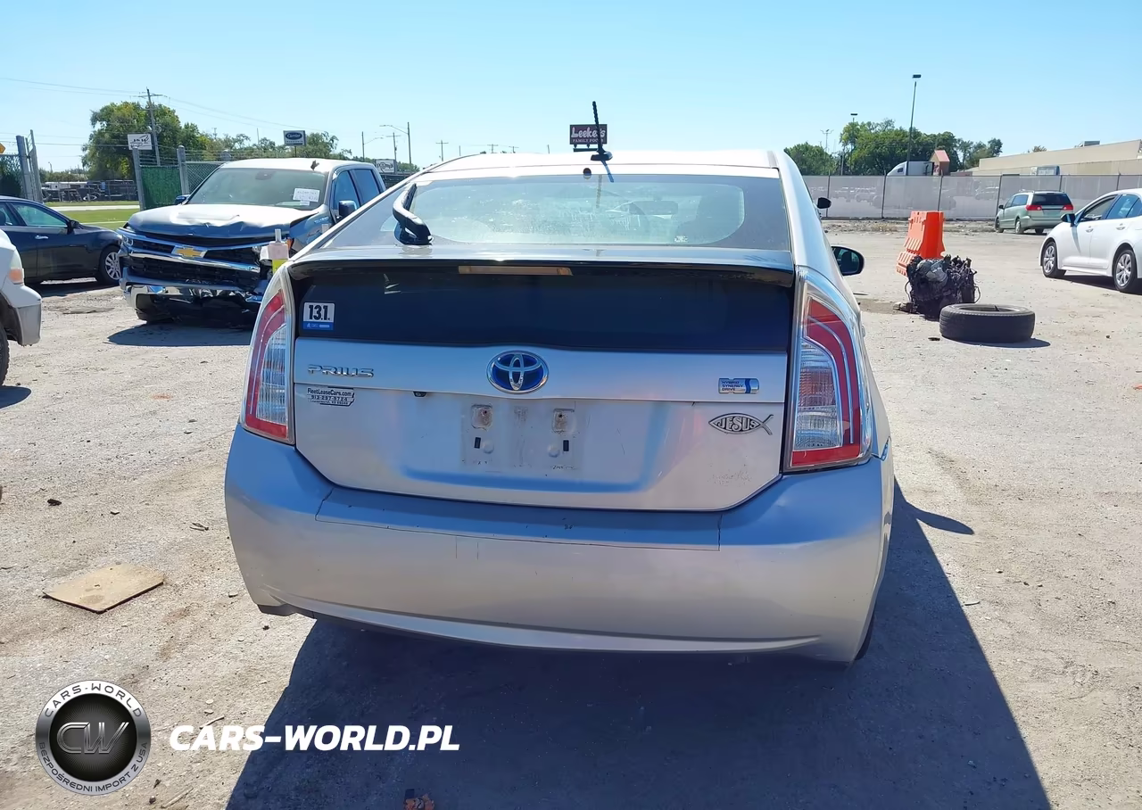 2012 Toyota Prius Three VIN:JTDKN3DU3C5520063 - 16