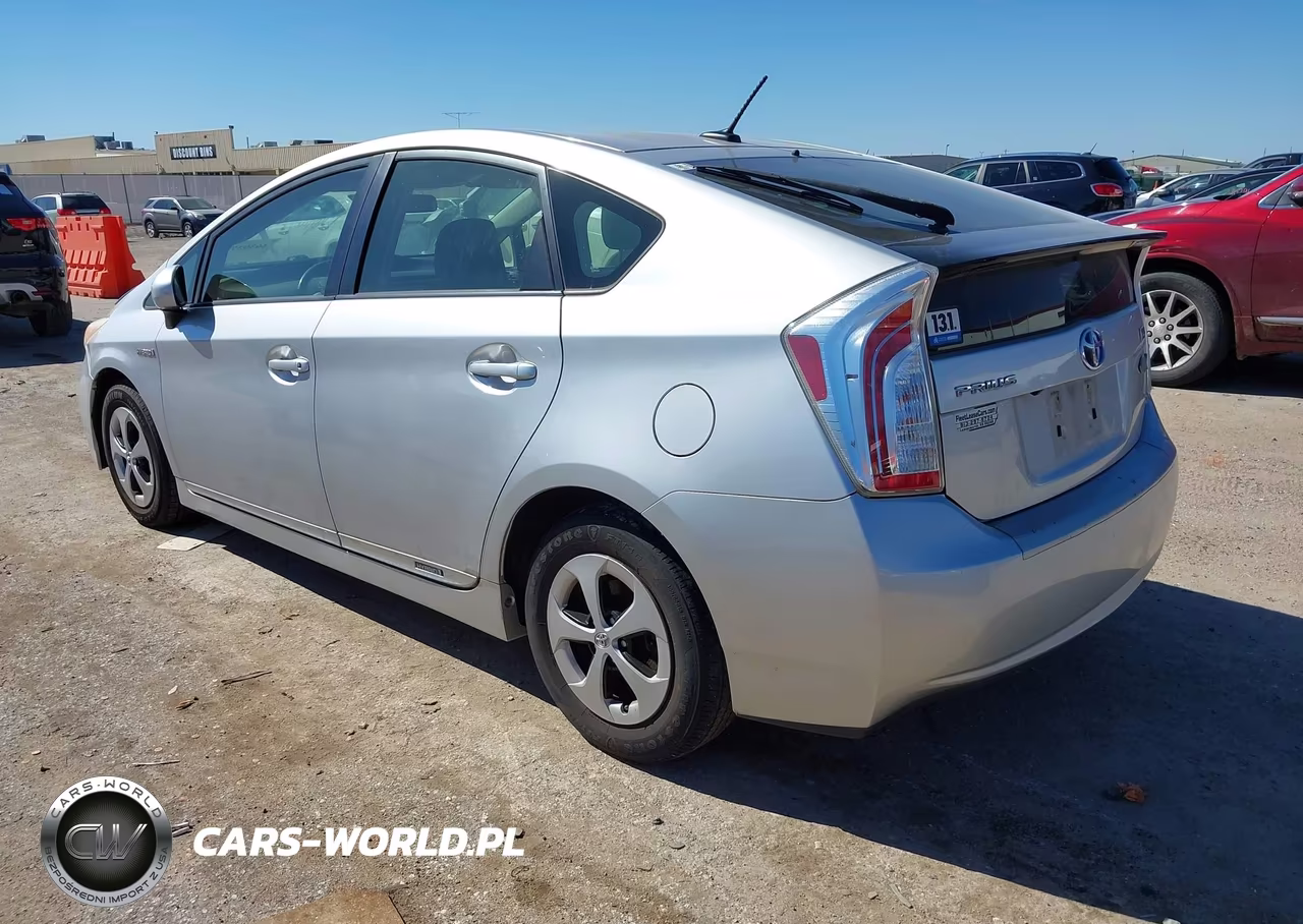 2012 Toyota Prius Three VIN:JTDKN3DU3C5520063 - 3