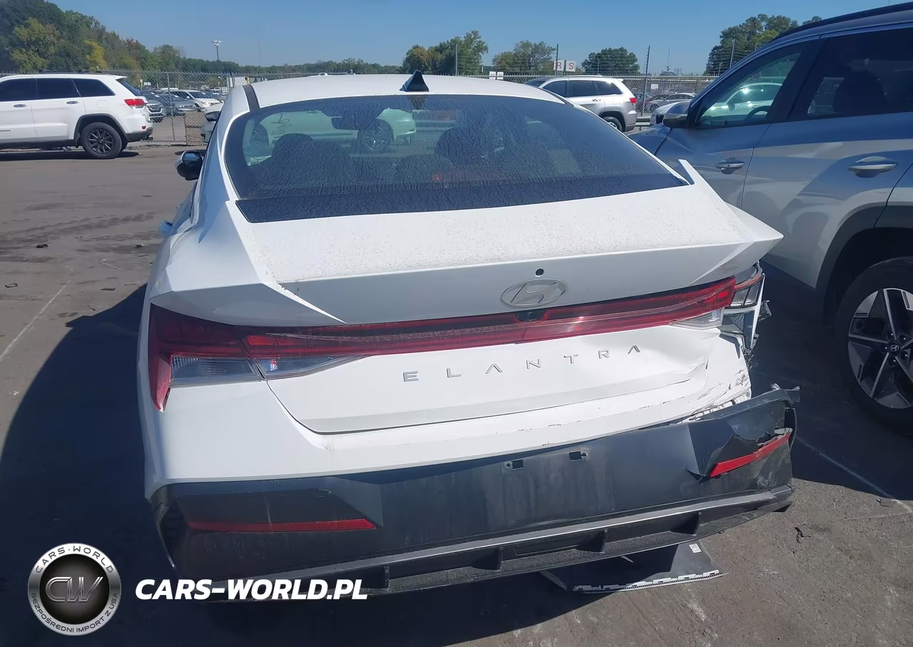 2025 Hyundai Elantra Sel Convenience VIN:KMHLS4DG8SU922416 - 17