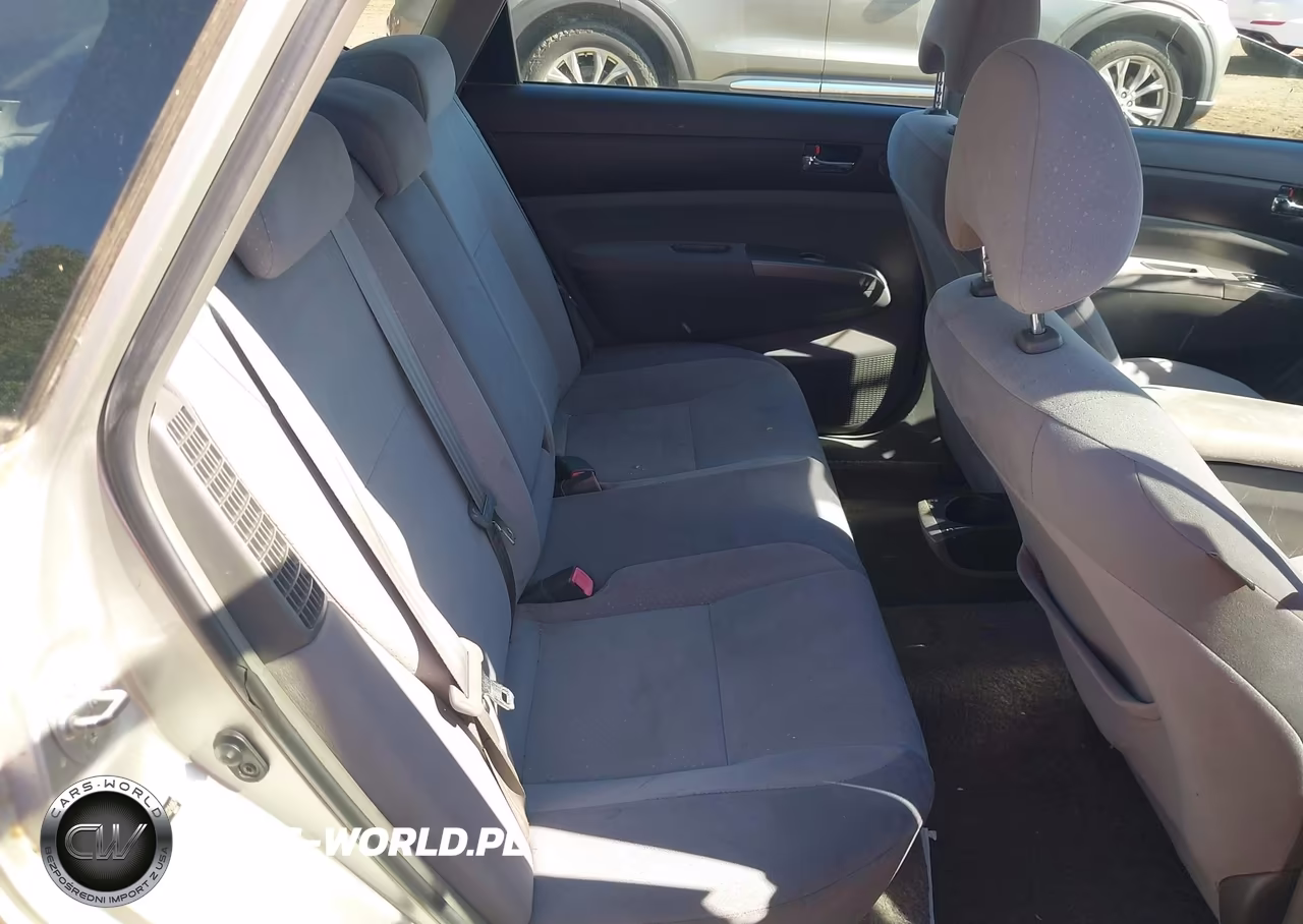2005 Toyota Prius VIN:JTDKB20U057021687 - 8