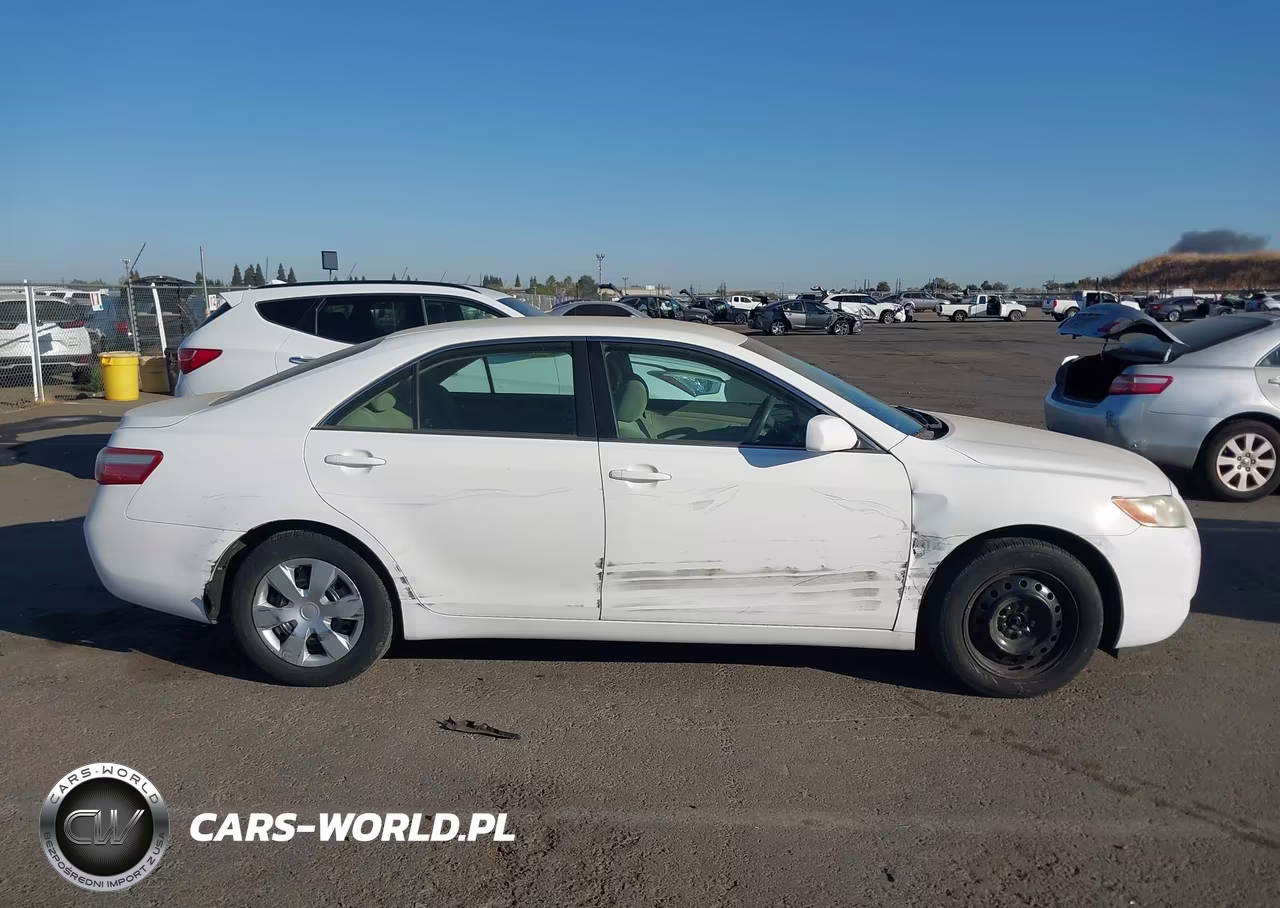 2007 Toyota Camry Le VIN:4T1BE46KX7U618323 - 13