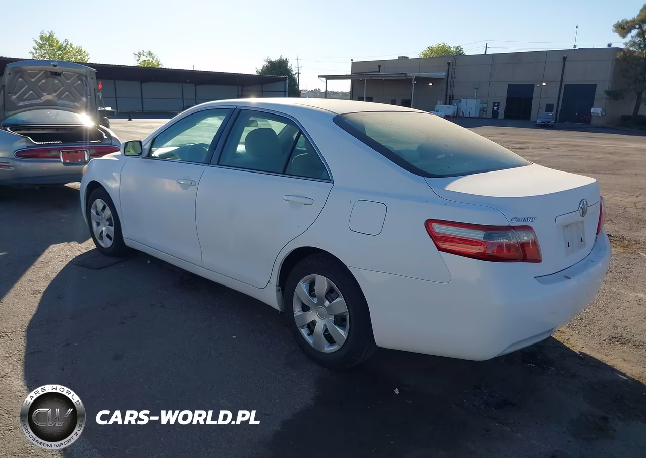 2007 Toyota Camry Le VIN:4T1BE46KX7U618323 - 3