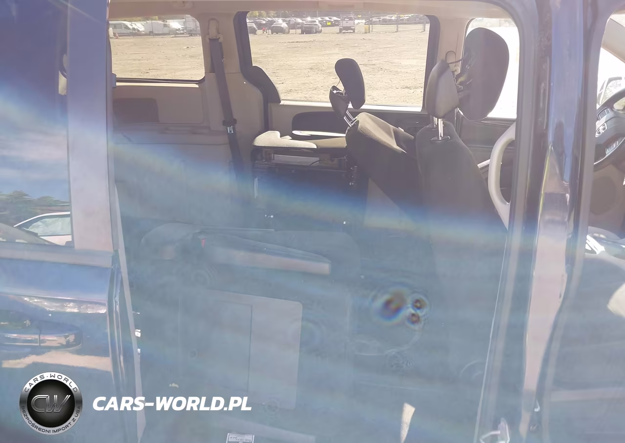 2015 Dodge Grand Caravan Sxt VIN:2C4RDGCG0FR526754 - 8
