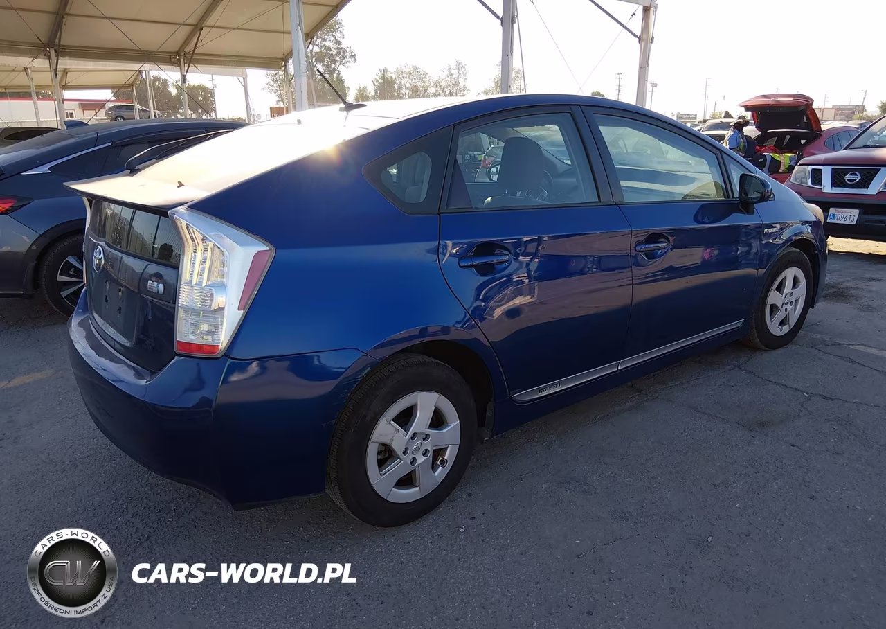 2010 Toyota Prius Iii VIN:JTDKN3DU3A0216998 - 4