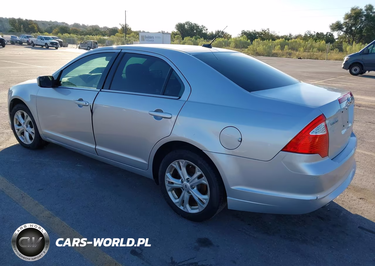 2012 Ford Fusion Se VIN:3FAHP0HG8CR341074 - 3