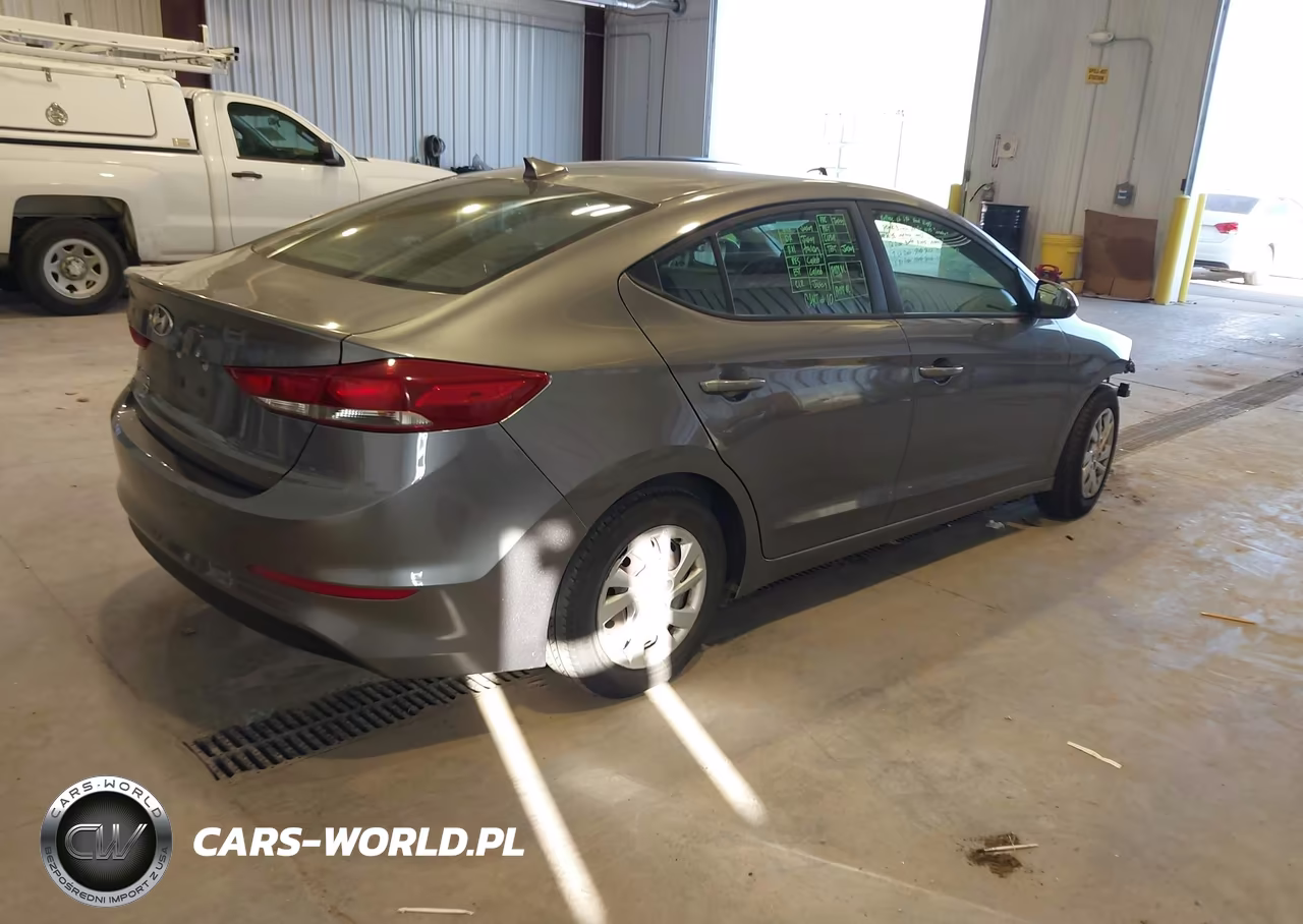 2018 Hyundai Elantra Se VIN:5NPD74LF2JH402904 - 4