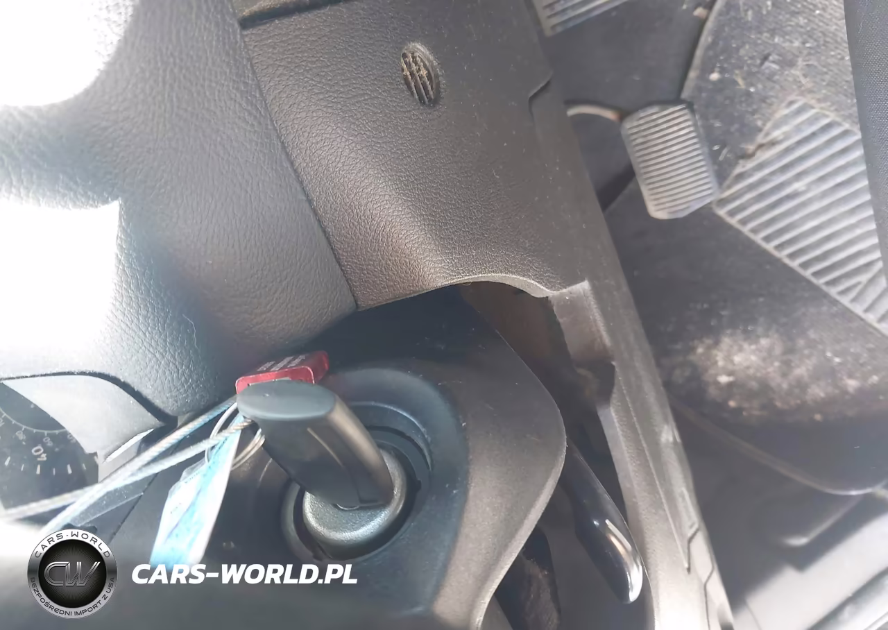 2015 Ford Focus Se VIN:1FADP3F2XFL321984 - 11