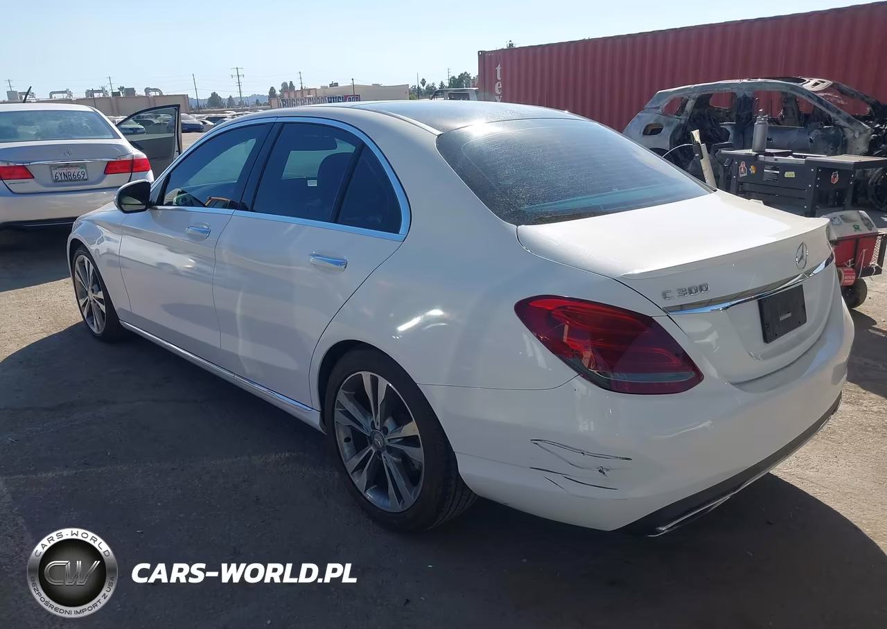 2015 Mercedes-Benz C 300 VIN:55SWF4JB1FU066260 - 3