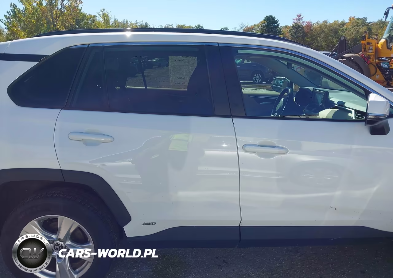 2021 Toyota Rav4 Hybrid Xle VIN:4T3RWRFV4MU041049 - 13