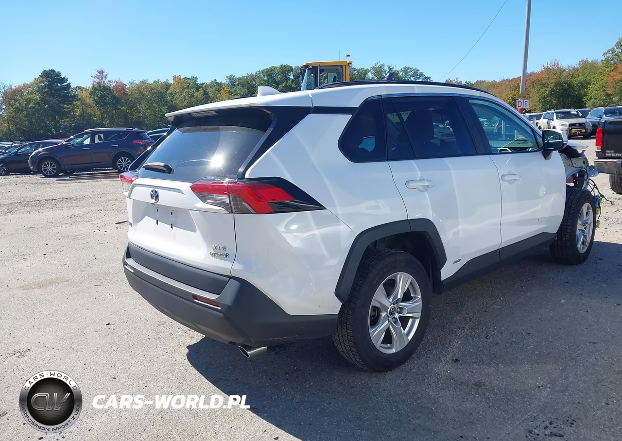 2021 Toyota Rav4 Hybrid Xle VIN:4T3RWRFV4MU041049 - 4