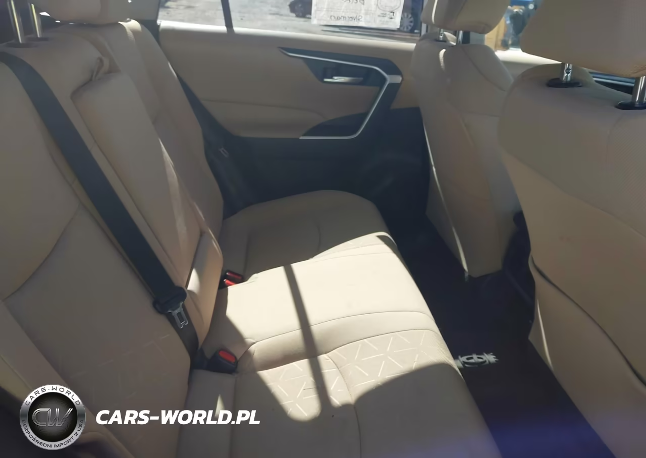 2021 Toyota Rav4 Hybrid Xle VIN:4T3RWRFV4MU041049 - 8