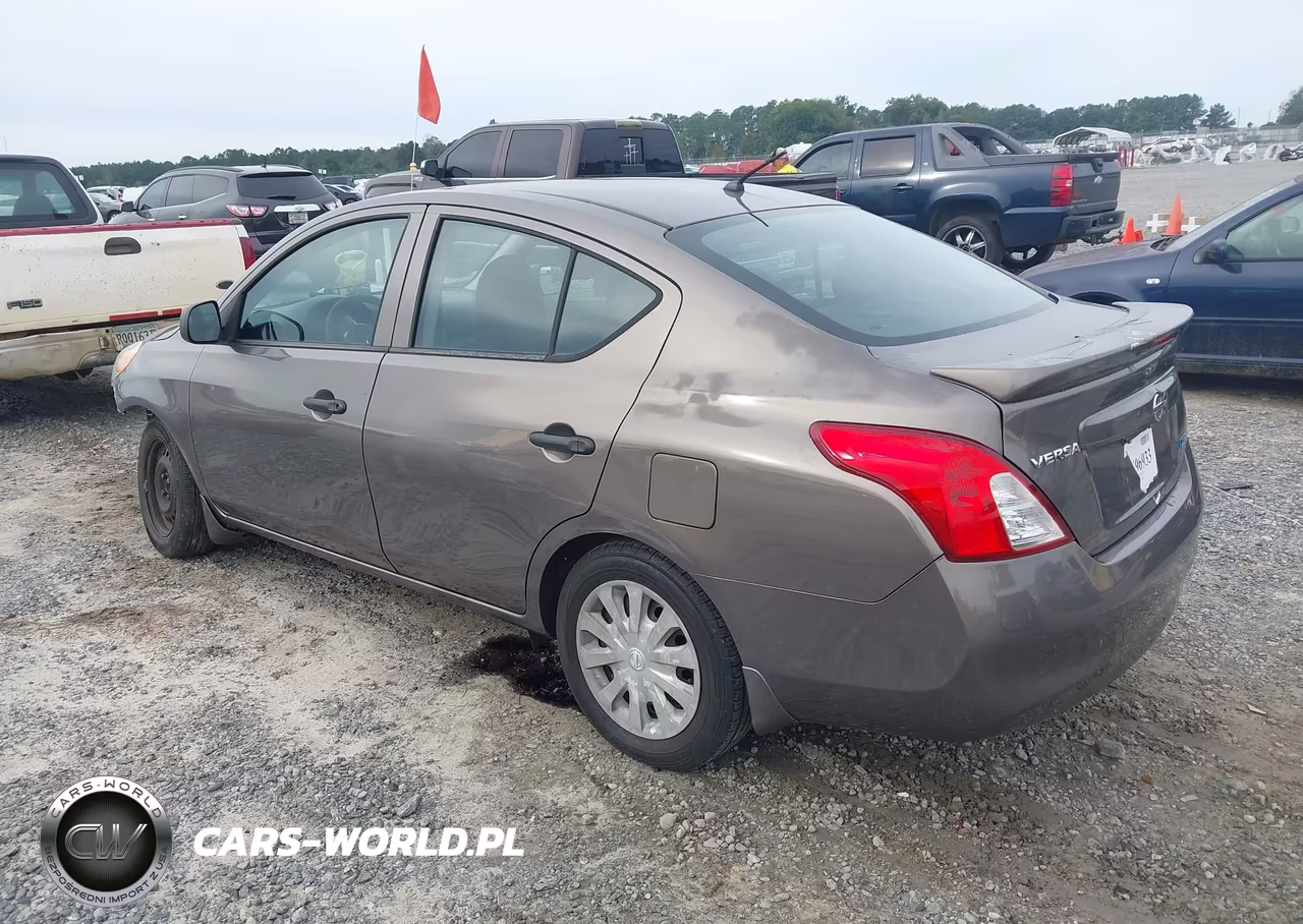 2014 Nissan Versa 1.6 S+ VIN:3N1CN7AP2EL824694 - 3