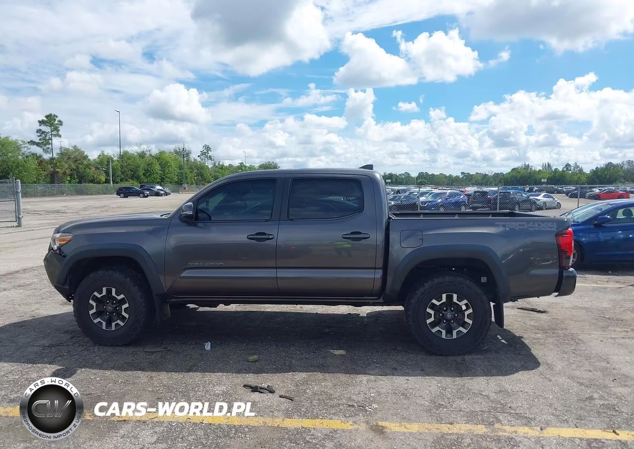 2018 Toyota Tacoma Trd Off Road VIN:5TFCZ5AN1JX162349 - 14