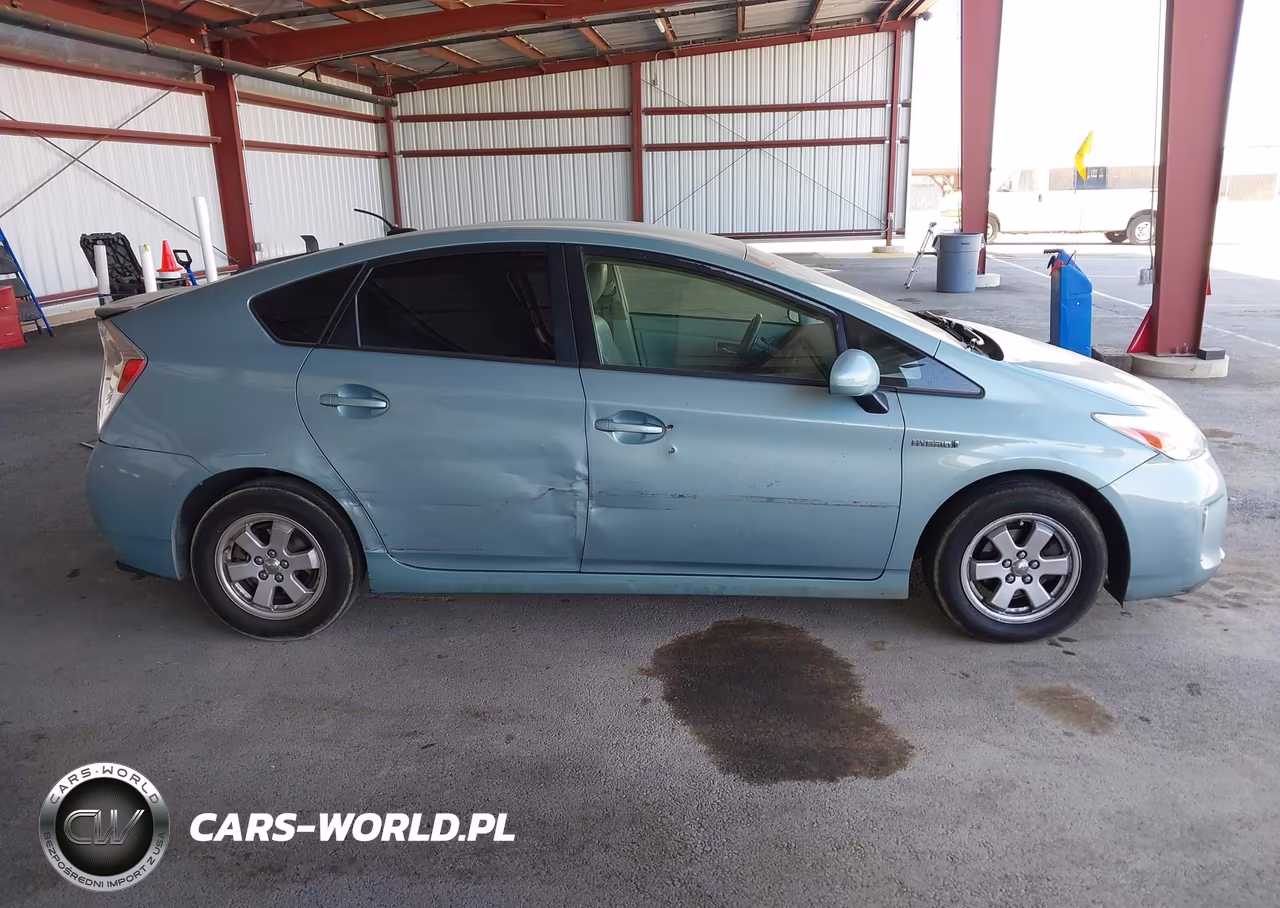 2015 Toyota Prius Four VIN:JTDKN3DU7F1928187 - 13
