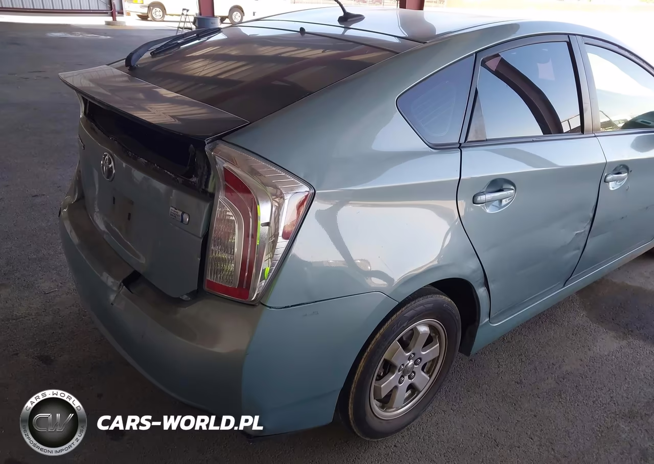 2015 Toyota Prius Four VIN:JTDKN3DU7F1928187 - 18