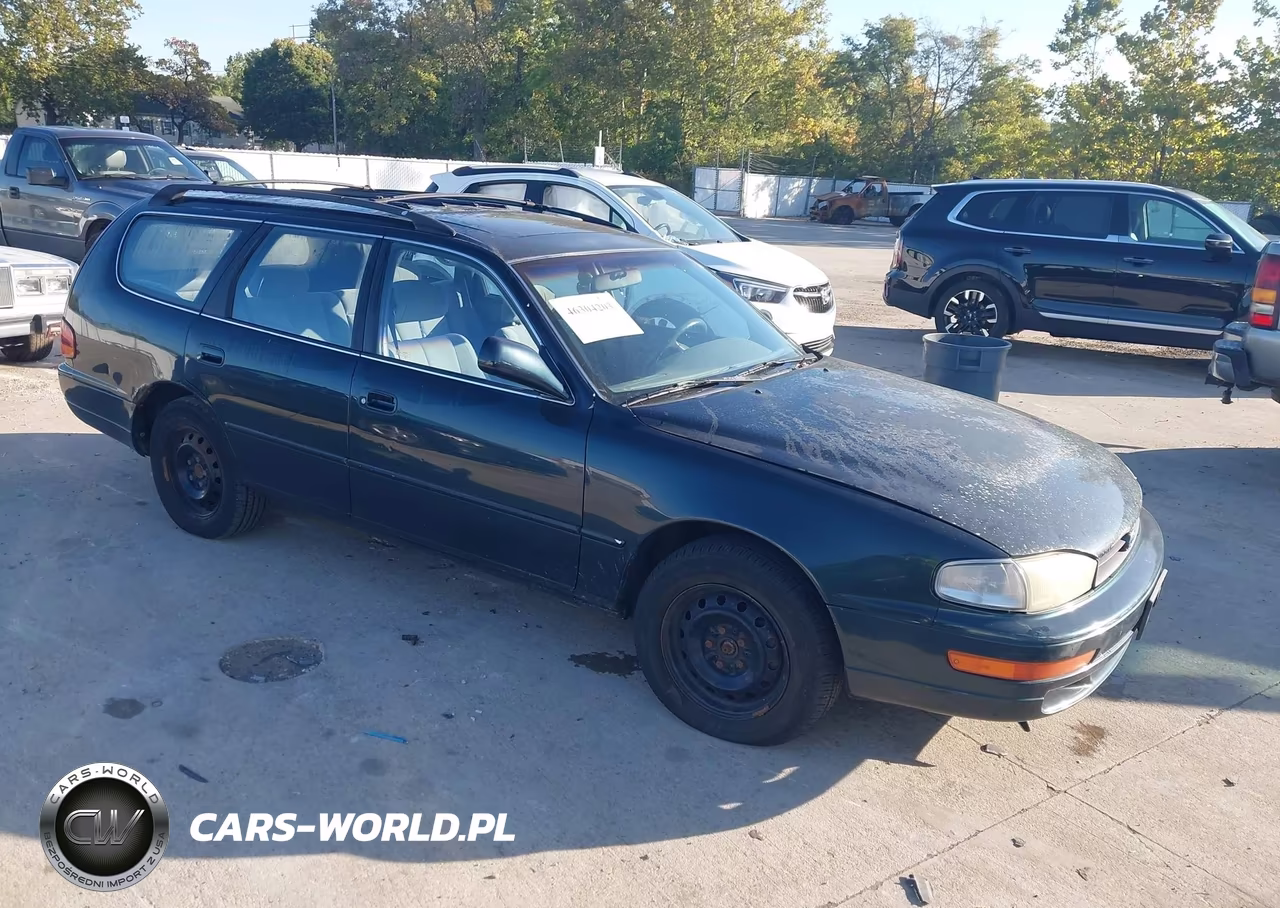1994 Toyota Camry Le – zdjęcie 1 z 12