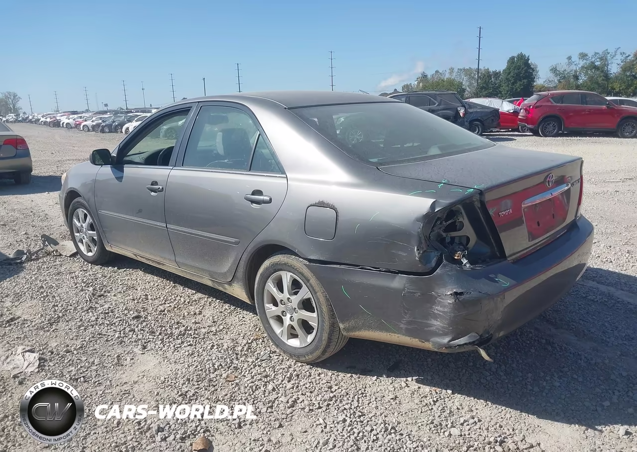 2005 Toyota Camry Xle VIN:4T1BE32K65U628537 - 3