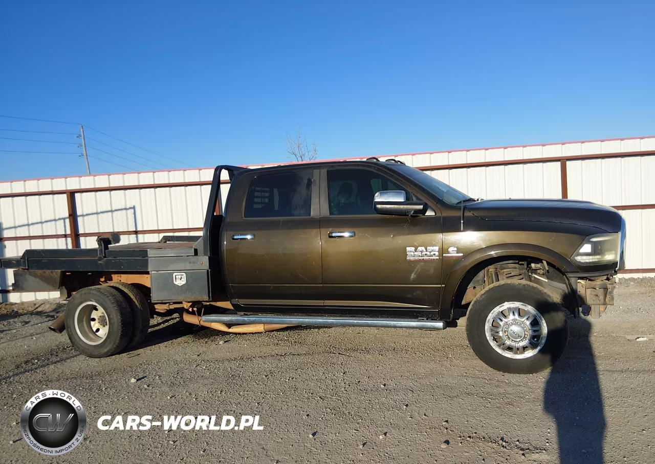 2014 Ram 3500 Laramie VIN:3C63RRJLXEG257855 - 12