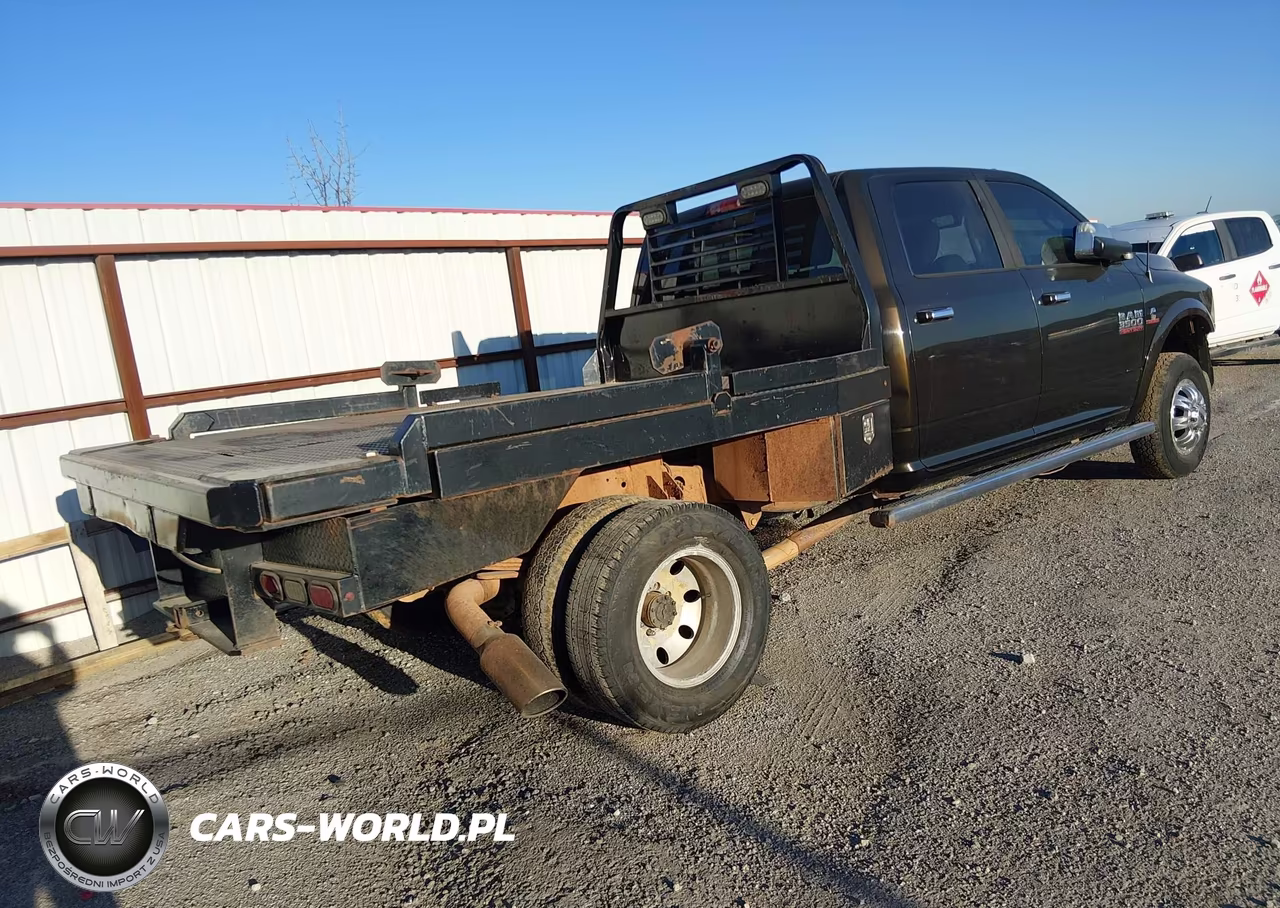 2014 Ram 3500 Laramie VIN:3C63RRJLXEG257855 - 4