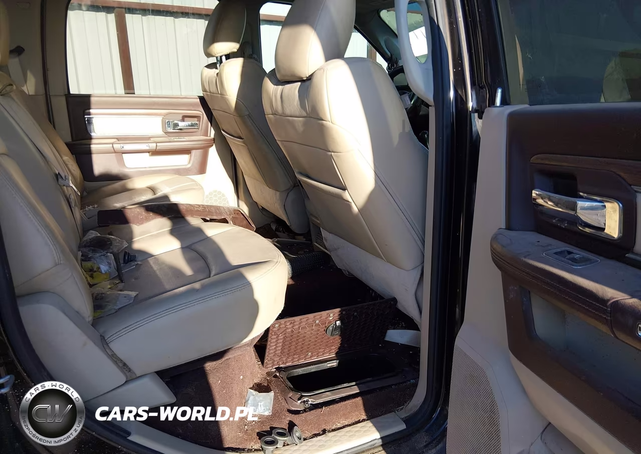 2014 Ram 3500 Laramie VIN:3C63RRJLXEG257855 - 6