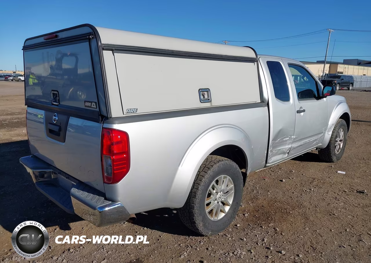 2015 Nissan Frontier Pro-4X-Sv VIN:1N6AD0CW1FN716598 - 4