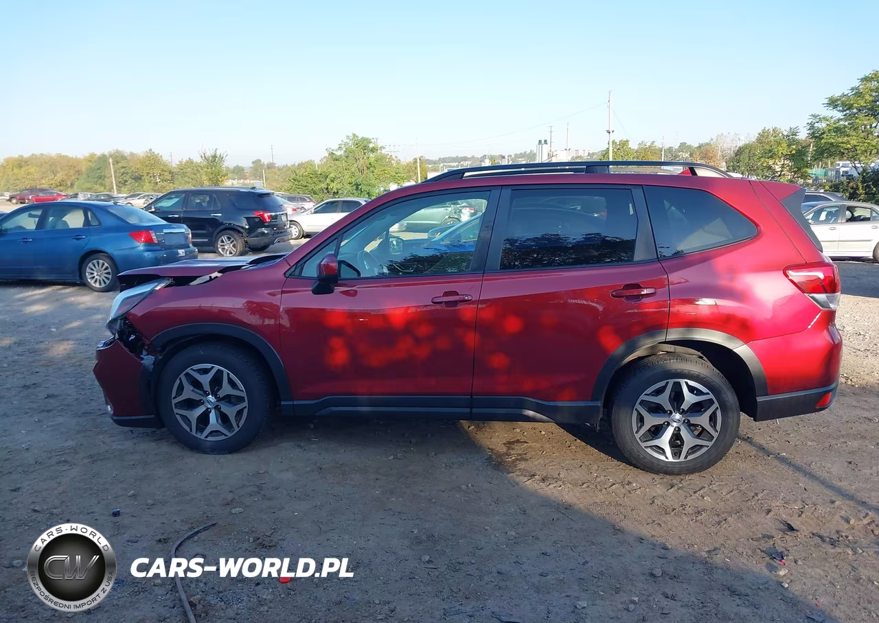 2020 Subaru Forester Premium VIN:JF2SKAGC0LH421720 - 13