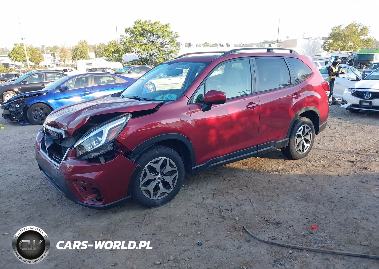2020 Subaru Forester Premium VIN:JF2SKAGC0LH421720 - 2