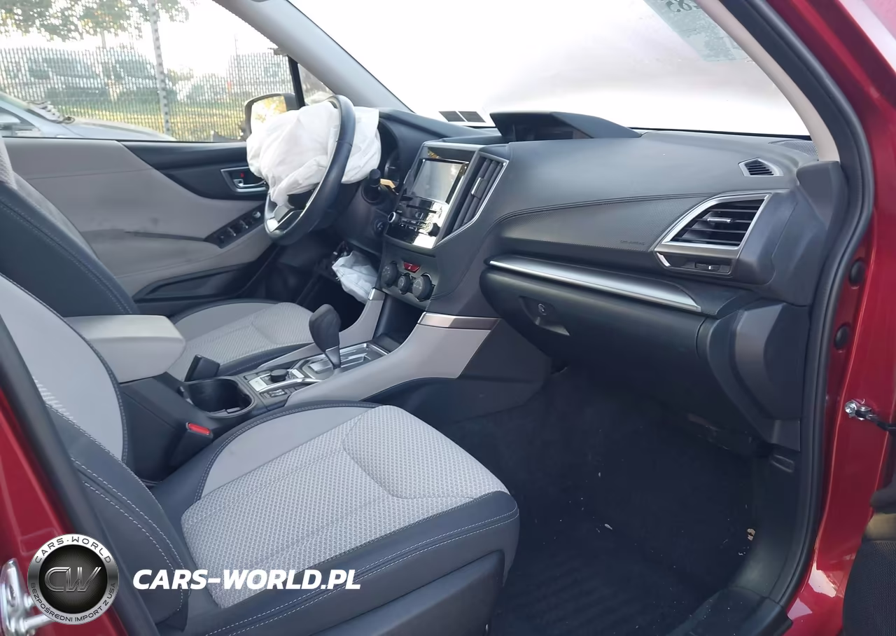2020 Subaru Forester Premium VIN:JF2SKAGC0LH421720 - 5