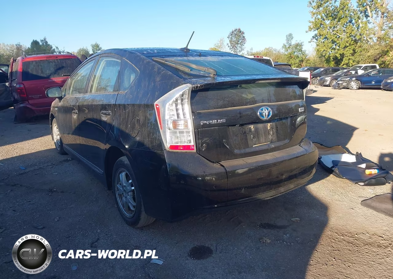 2011 Toyota Prius Three VIN:JTDKN3DU6B5340364 - 3