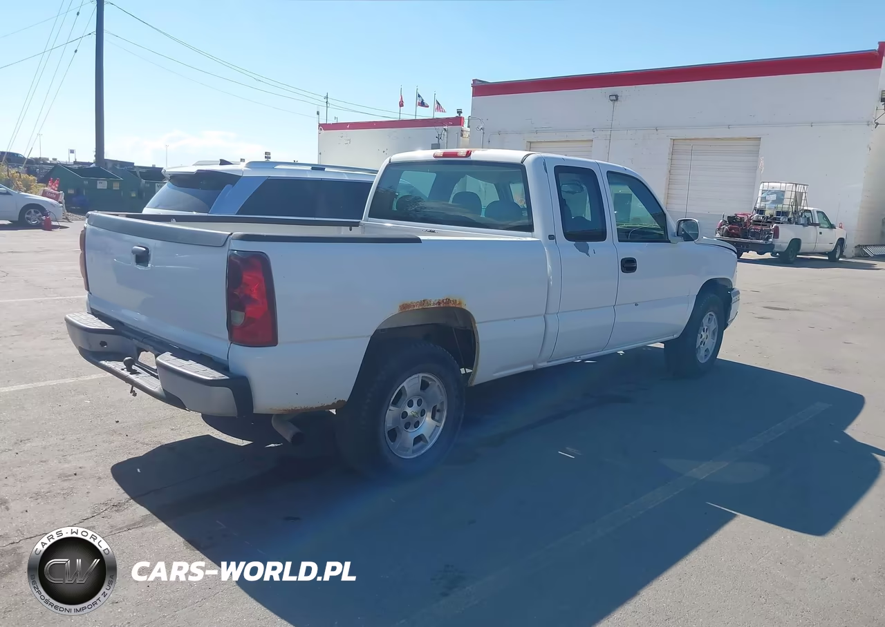 2003 Chevrolet Silverado 1500 VIN:2GCEK19T931104594 - 4