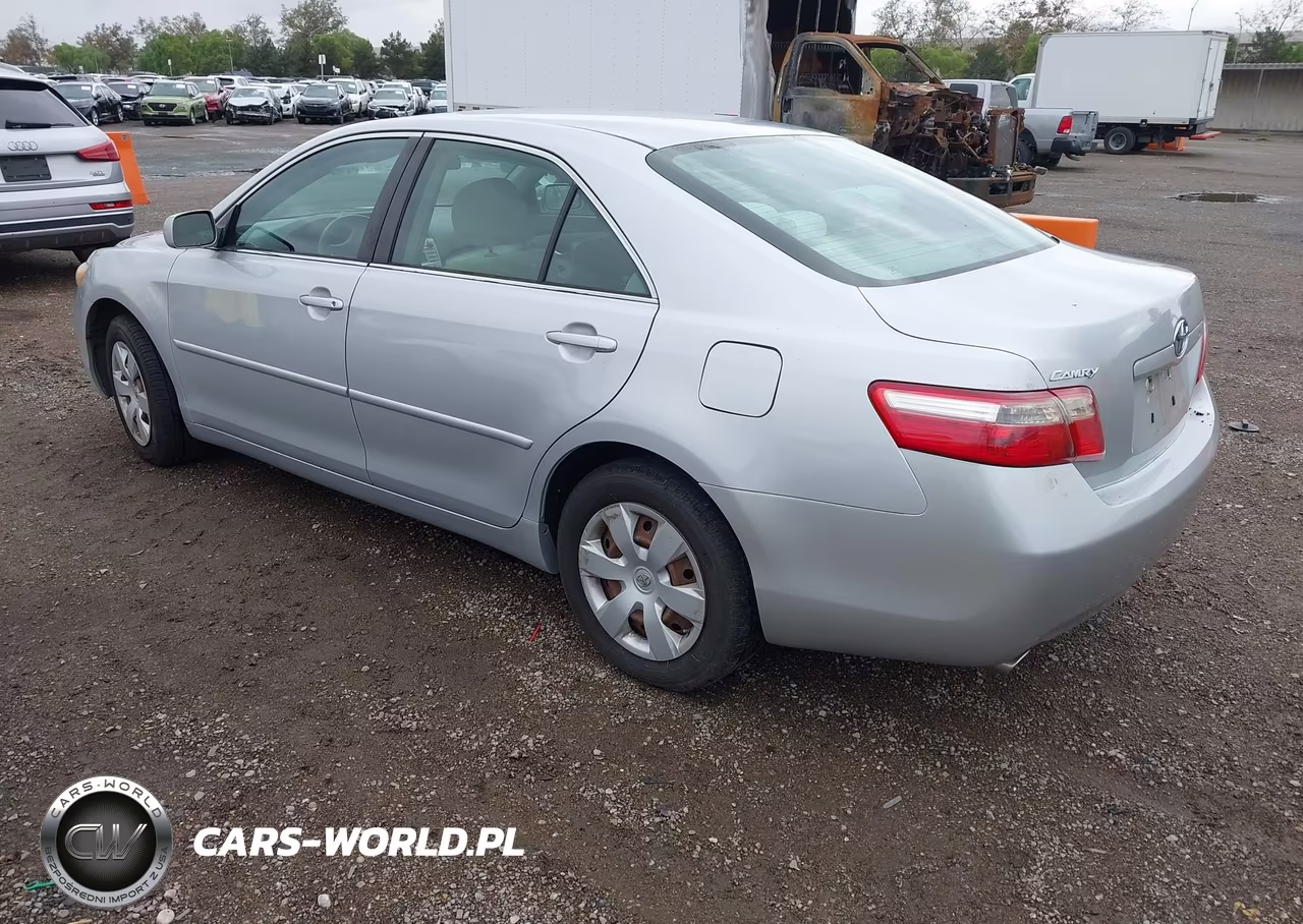 2007 Toyota Camry Le V6 VIN:4T1BK46K77U533318 - 3