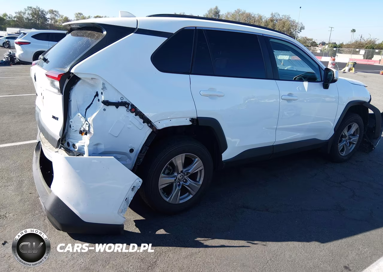 2024 Toyota Rav4 Xle VIN:2T3W1RFVXRW300569 - 4